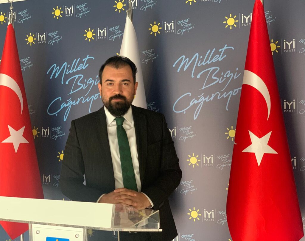 İYİ Parti Akşehir İlçe Başkanı Av.Aydın Ceylan’dan 15 Temmuz Mesajı