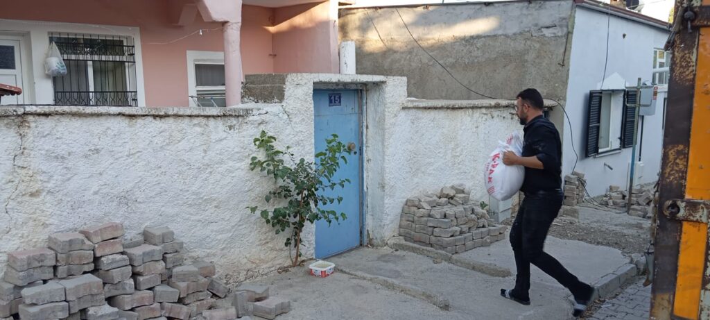 Yunak’ta Dayanışma Ruzgarı