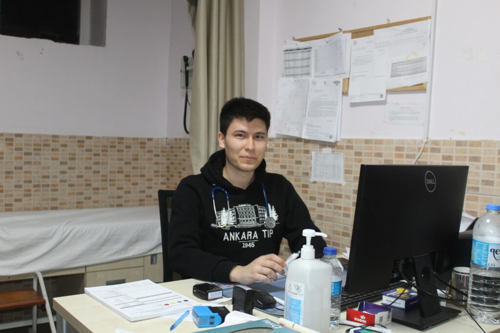 73 Yaşındaki Ramazan Dede’ye Genç Doktor’dan Hayati Dokunuş