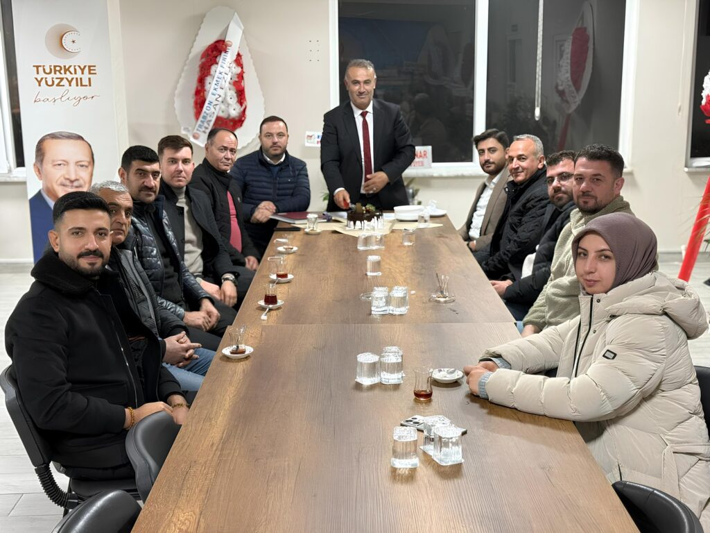 Ak Parti Yunak İlçe Başkanlığı Yönetim Kurulu Üyelerinin Görev Dağılımı Belli Oldu