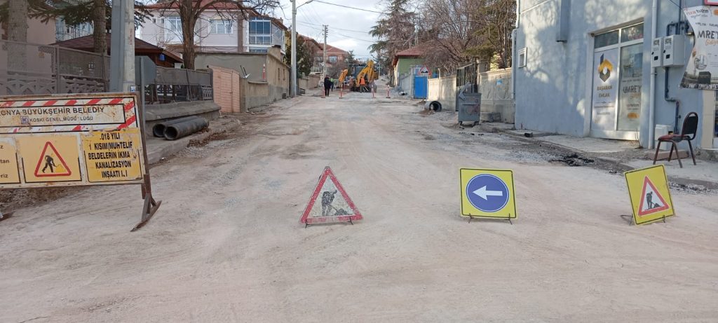 Yunak’ta KOSKİ Tarafından Kanalizasyon Altyapı Çalışmaları Başladı