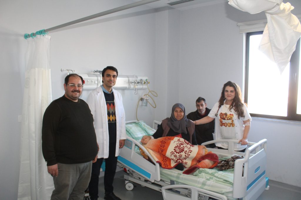 Yunak Devlet Hastanesi  Yeni Hizmet Binasında Bölge Halkına Kusursuz Bir Hizmet Sunuyor