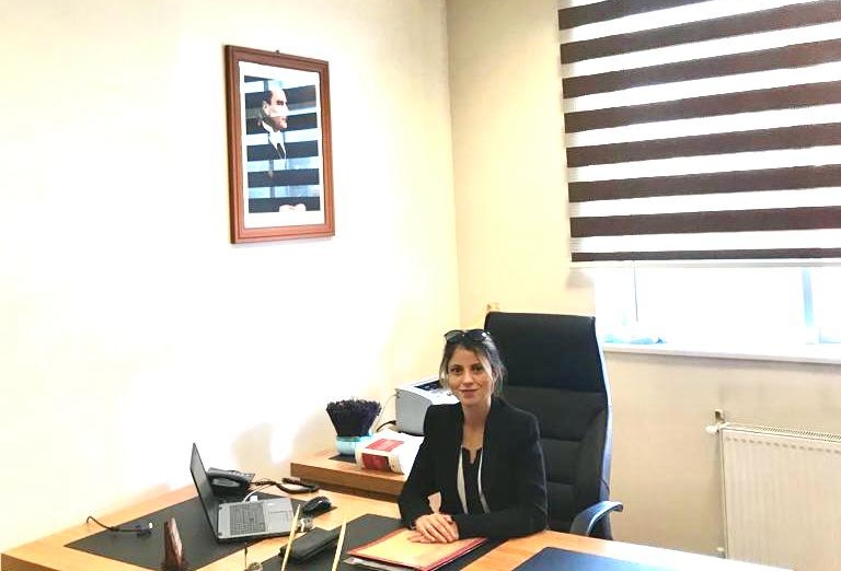 Yunak’taki Köy Öğretmenliğinden Bakanlık Müfettişliğine: Yunak’ın Gururu Sevinç Doğu