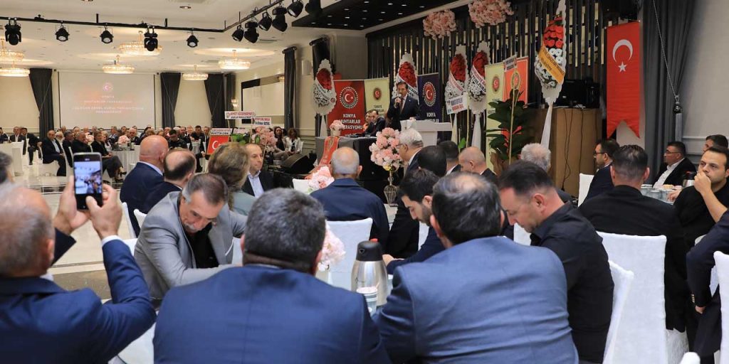 Konya Muhtarlar Federasyonu Genel Kurulunu Yaptı: : Başkanlığa Hamdi Demir Seçildi