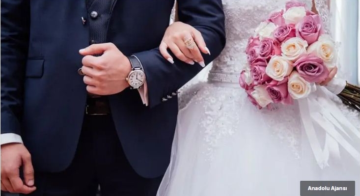 Evlenecek Çiftlere Geri Ödemesiz 500 Bin Lira Destek
